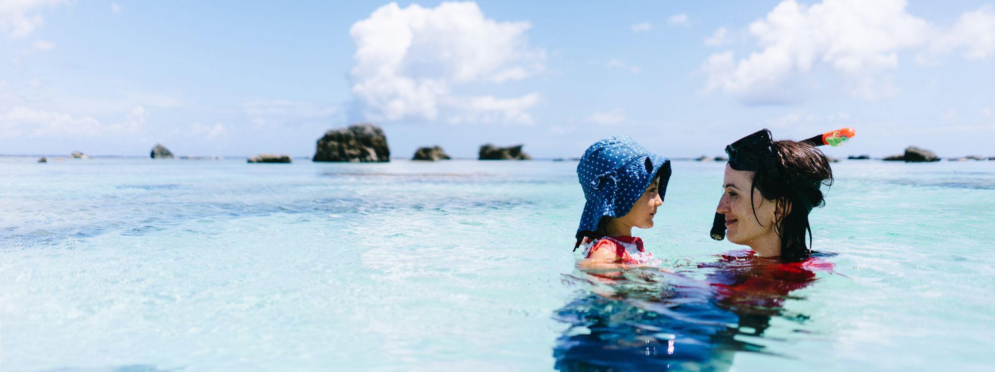 Escena de campaña de verano para viajar con Axa Assistance