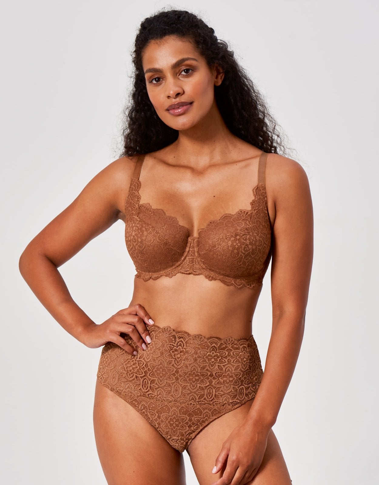 Model wearing a Caramel Bravissimo bra